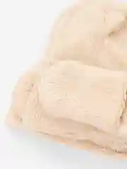 Бежевый шапка с ушками. Женская шапка шарф с ушками и варежками