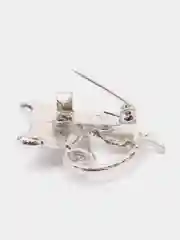 Серый меланж брошь с опаловым камнем "Кошка"