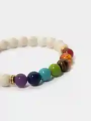 Белый браслет из вулканического камня
