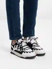 Черный кроссовки женские