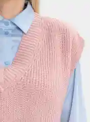 Молочный жилет женский вязаный