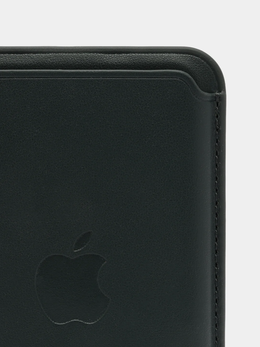 Тёмно-зелёный картхолдер MagSafe для iPhone (Айфон), анимация