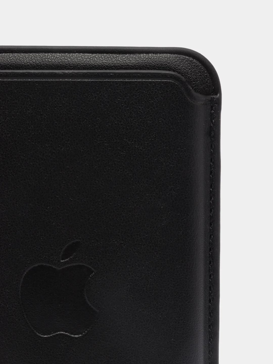 Черный картхолдер MagSafe для iPhone (Айфон), анимация
