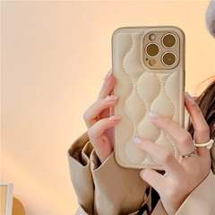 Чехол-пуховик для iPhone 11, 12, 12 Pro, 13, 13 Pro, 14, 14 Pro, 15