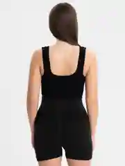 Черный топ короткий в рубчик