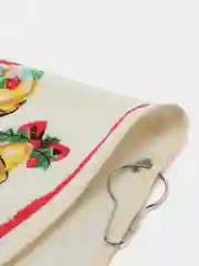 Коралловый полотенце кухонное микрофибра с карабином "Дед мороз с подарком", Новый год