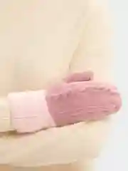 Розовый варежки женские