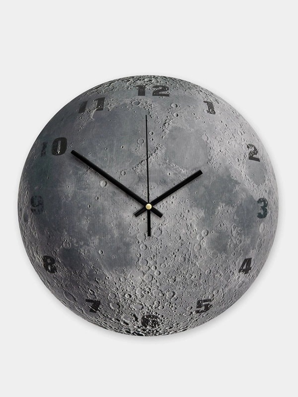 Часы настенные деревянные диаметром 31 см Moon (Луна) бесшумные интерьерные с фотопечатью
