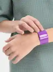 Красный светоотражающий браслет
