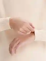 Белый детский однотонный свитер