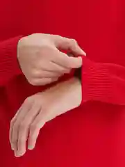 Красный детский однотонный свитер
