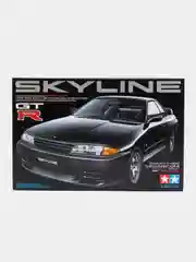 Черный сборная модель машинка Tamiya 1/24 Nissan Skyline GT-R Sports Car