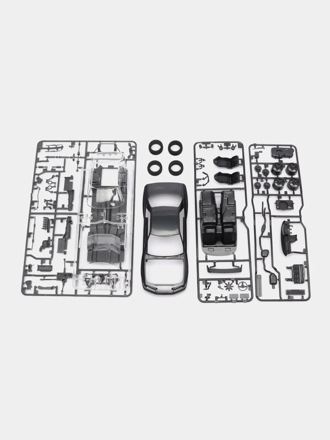 Черный сборная модель машинка Tamiya 1/24 Nissan Skyline GT-R Sports Car
