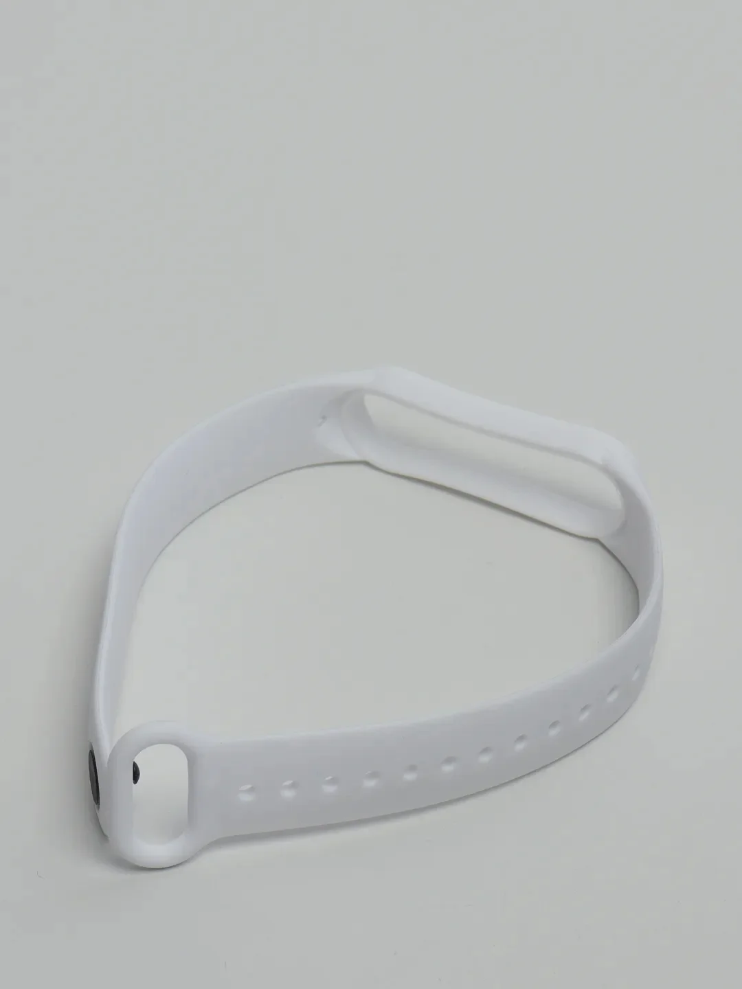 Белый ремешок для фитнес браслета Xiaomi Mi Band 5