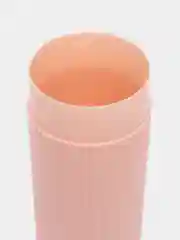 Розовый футляр для зубных щеток