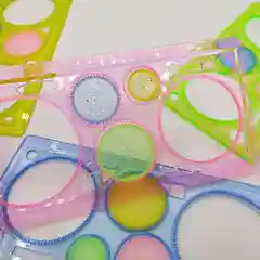Желтый линейка для узоров
