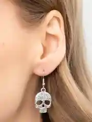 Серьги готические "Череп"