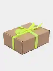Салатовый коробка для подарков 24х18х8,5см подарочная с бумажным наполнителем, атласной лентой и без