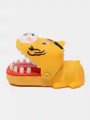 Желтый зубастик