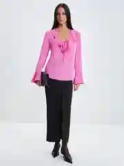 Розовый блузка женская Zarina с вырезом