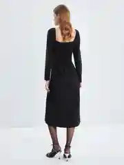 Черный платье женское Zarina с разрезом