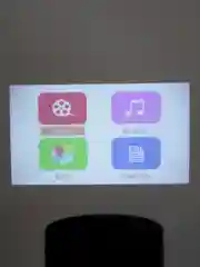 Портативный мини LED проектор с подключением к телефону iphone android, другим устройствам