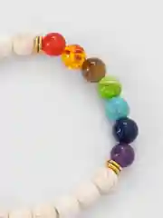 Белый браслет из вулканического камня