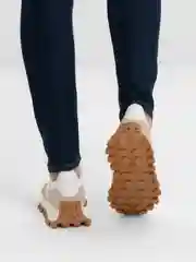 Хаки женские кроссовки