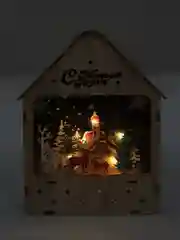 Багровый новогодние товары, сувениры, елка, олень