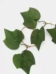 Зеленый искусственная виноградная лоза, лиана с листьями для декора