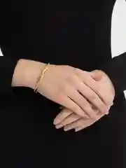 Вишнёвый женский браслет на руку