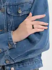 Черный кольцо с гравировкой из титановой стали