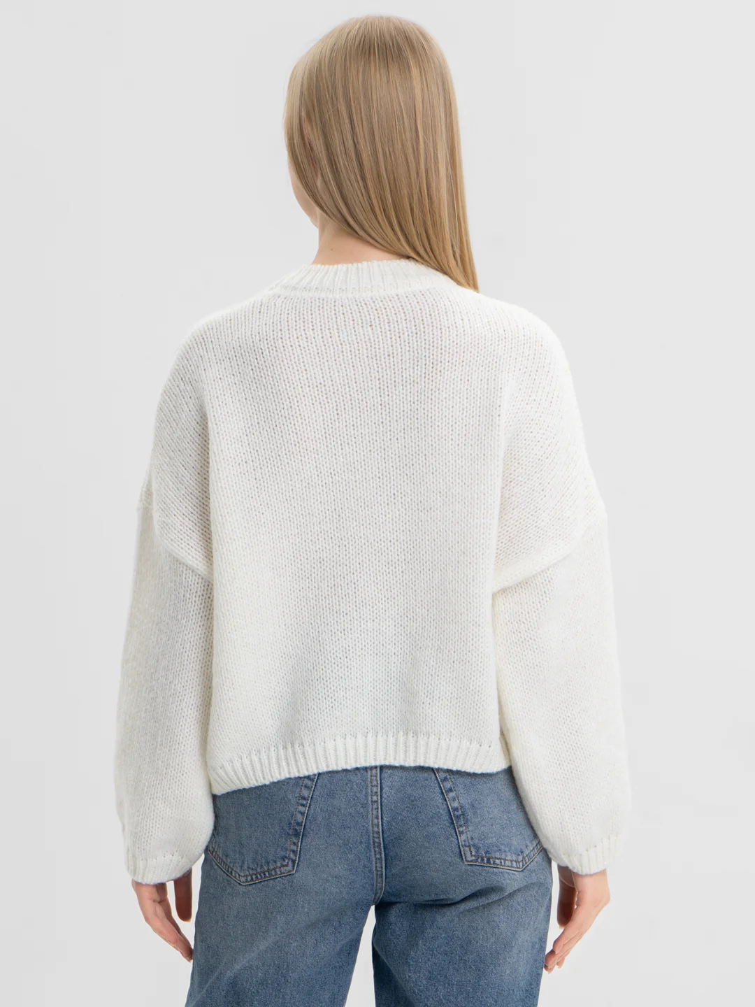 Белый свитер женский модный, уютный, теплый, однотонный, оверсайз/oversize, единый размер