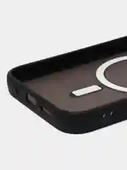 Черный чехол MagSafe для iPhone