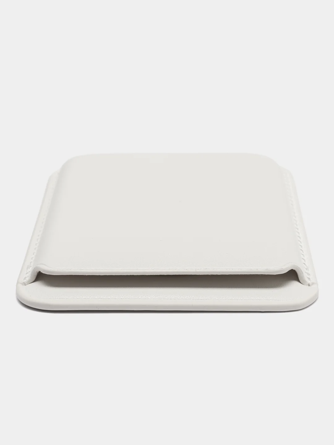 Белый картхолдер MagSafe для iPhone (Айфон)