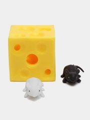 Игрушка антистресс "Мышка в сыре!" , суслик