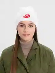 Белый шапка-бини с вышивкой, вязаная шапка с вышивкой, шапка с татарским орнаментом