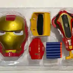Красный игрушечный пистолет-бластер с мягкими пулями и маской