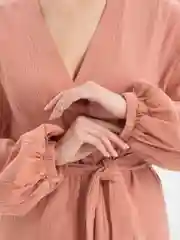 Карамельный женский халат из муслина