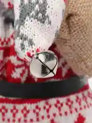 Серебряный фигура Деда Мороза под елку на новый год