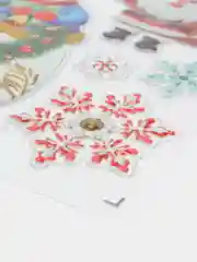 Бордовый наклейки на окно новогодние, многоразовые, декор на Новый год