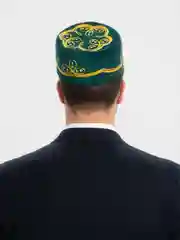 Горчичный тюбетейка мужская
