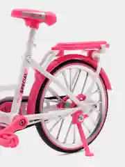 Розовый металлическая модель велосипеда в масштабе 1:8