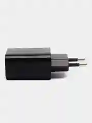 Черный сетевое зарядное устройство Harper WCH-8220