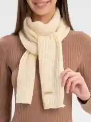 Молочный шарф женский