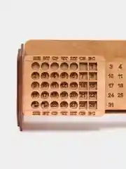 Вечный настольный календарь деревянный "Дуб" WoodenKing