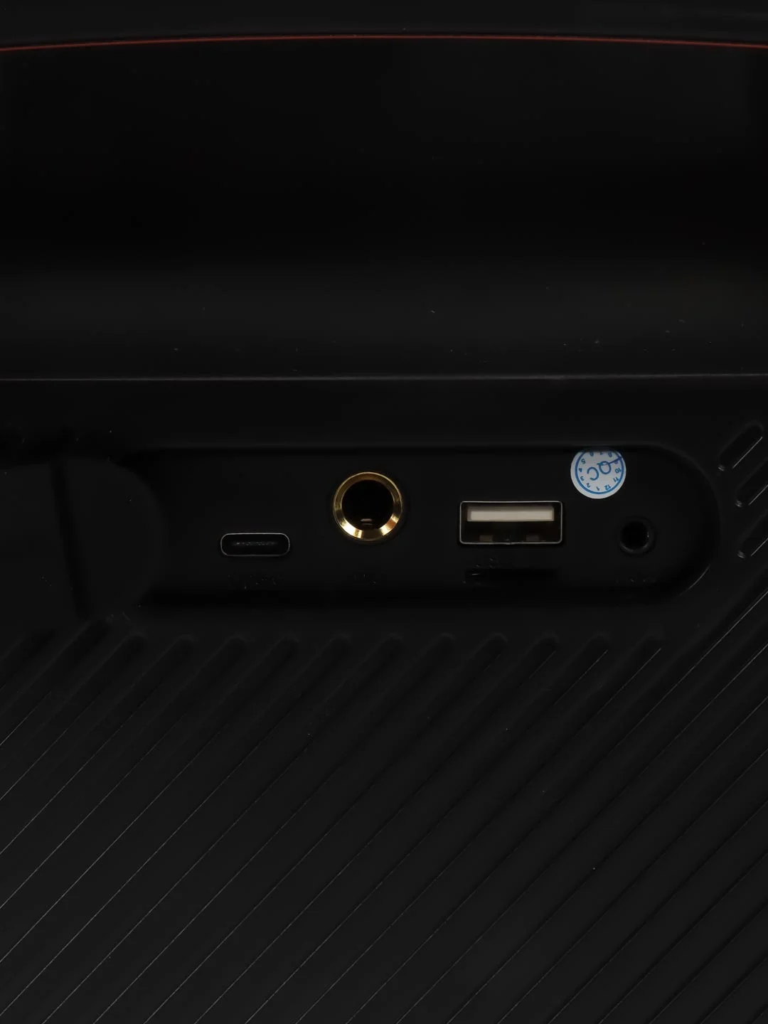 Желтый портативная Bluetooth колонка Hopestar Party One, 80 Вт, с двумя беспроводными микрофонами