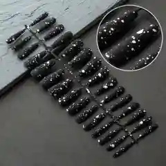 Черный накладные ногти дизайном