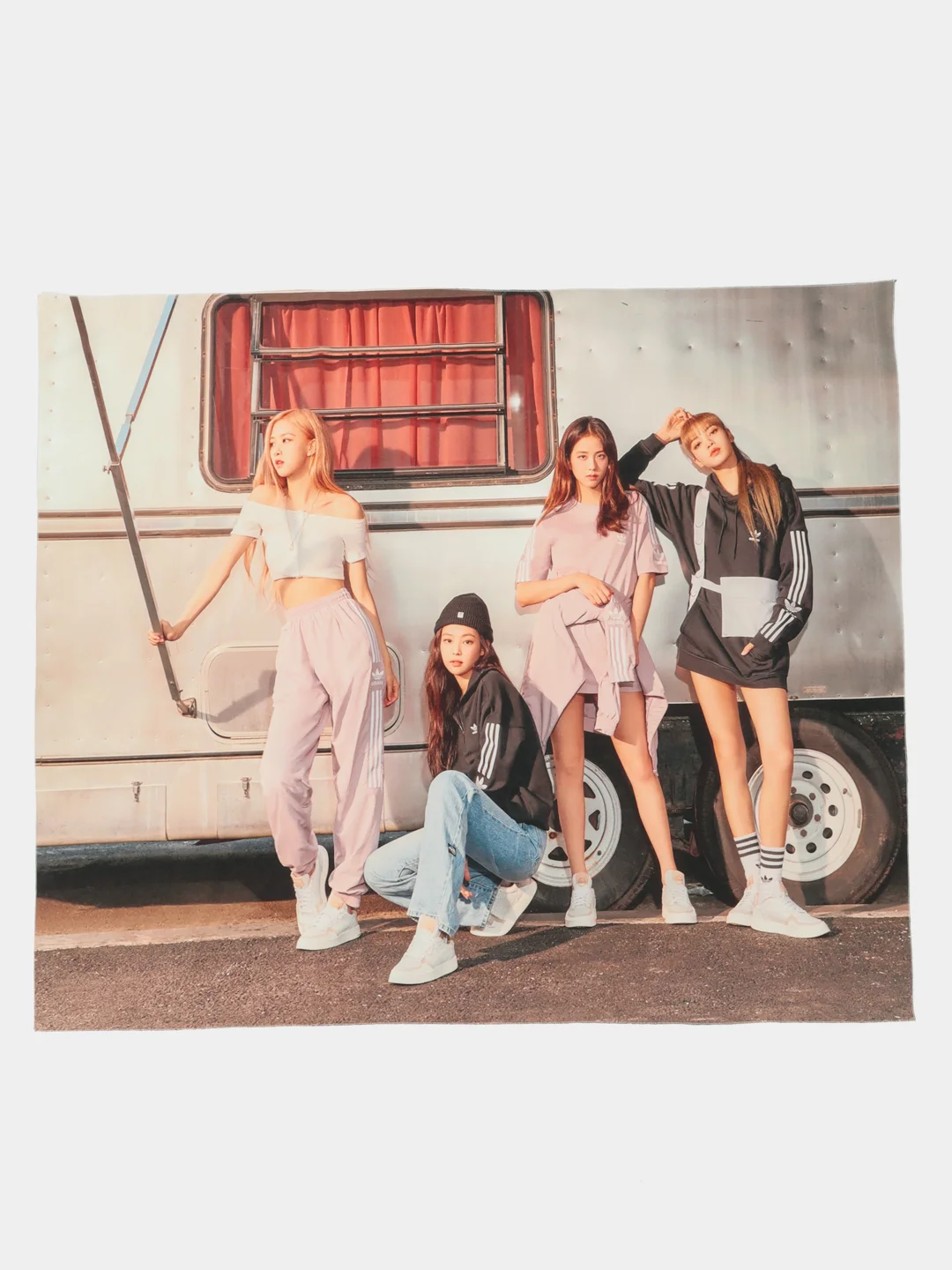 Серый постер, гобелен интерьерный, на стену, из ткани, корея, 130 х 150 см, Blackpink