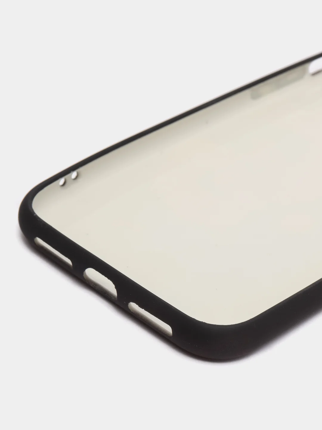Прозрачный чехол на iPhone 11